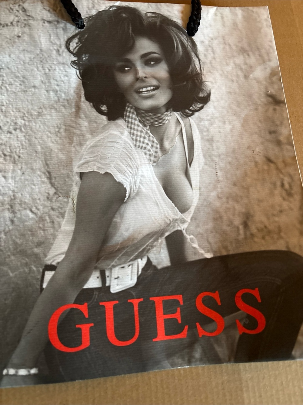 Sofia Loren lookalike model GUESS Black & White Photo Tote with Red Logo used - Picture 9 of 9